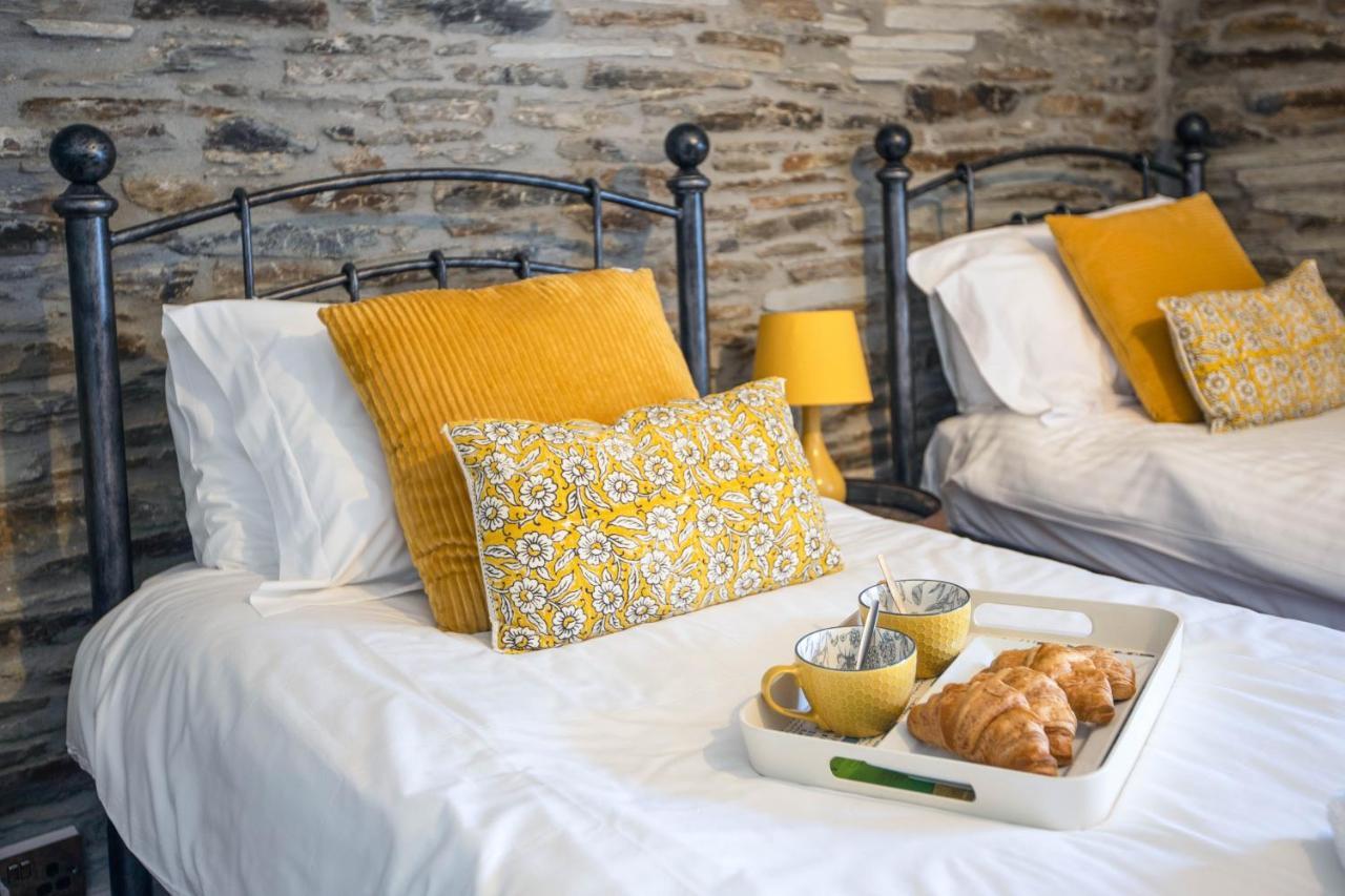 The Olde Malthouse Inn Tintagel Extérieur photo