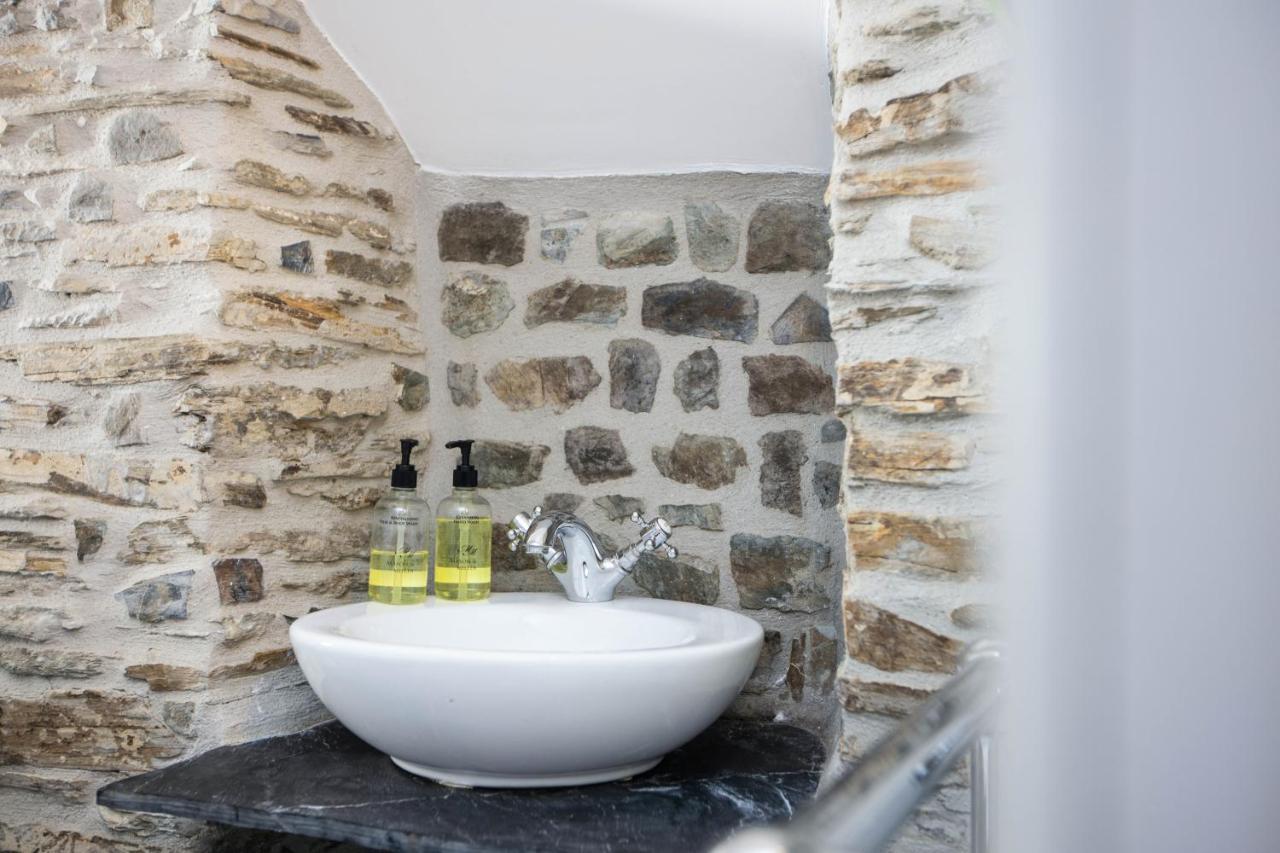The Olde Malthouse Inn Tintagel Extérieur photo