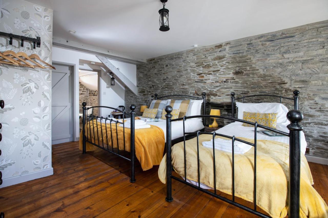 The Olde Malthouse Inn Tintagel Extérieur photo