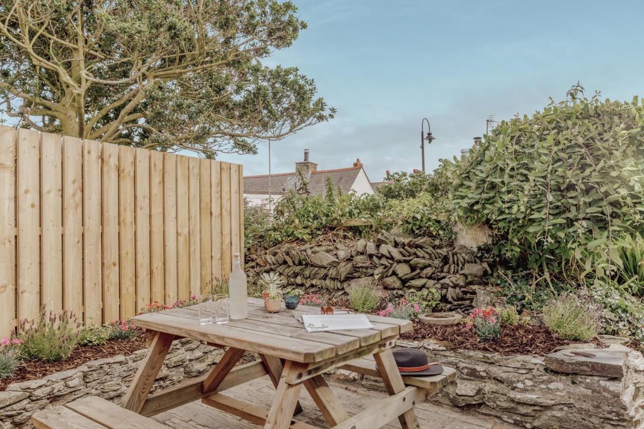 The Olde Malthouse Inn Tintagel Extérieur photo