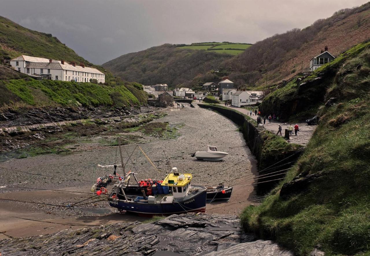 The Olde Malthouse Inn Tintagel Extérieur photo